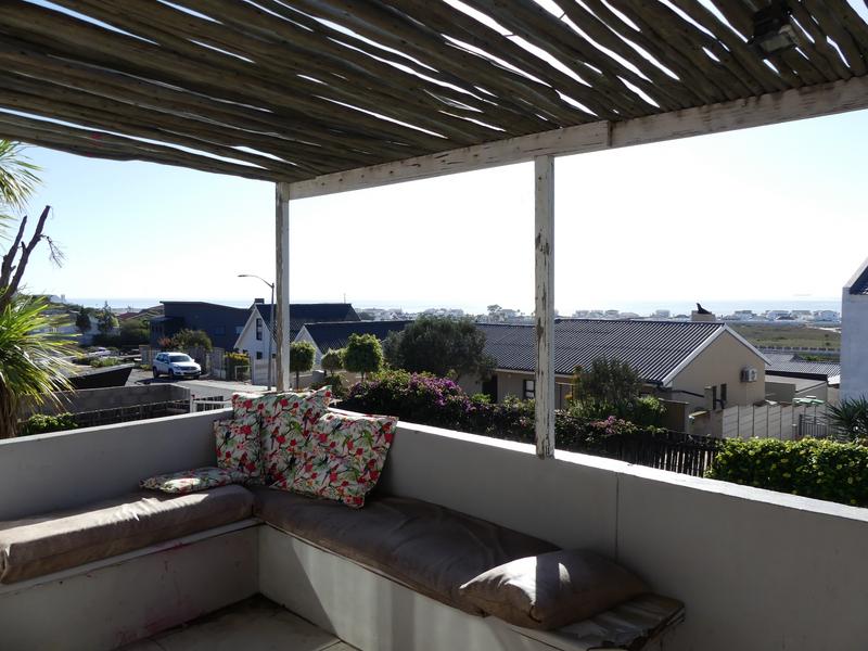 4 Bedroom Property for Sale in Sandy Point Western Cape